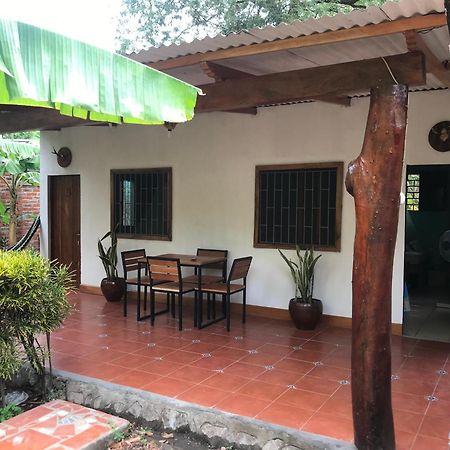 Hostal Asi Es Mi Tierra Бальге Экстерьер фото