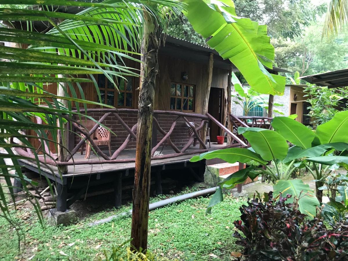 Hostal Asi Es Mi Tierra Бальге Экстерьер фото