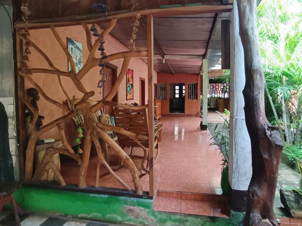 Hostal Asi Es Mi Tierra Бальге Экстерьер фото
